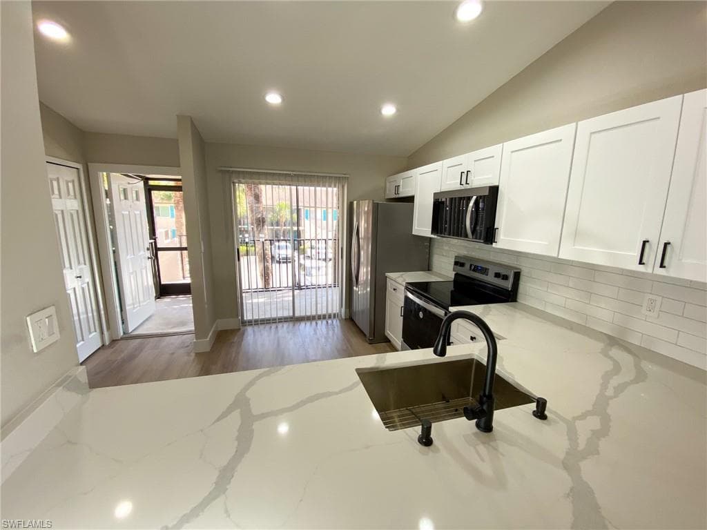 4180 Looking Glass LN # 4108, NAPLES FL 34112-2