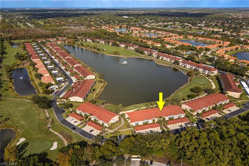 2770 Cypress Trace CIR # 2425, NAPLES FL 34119-23