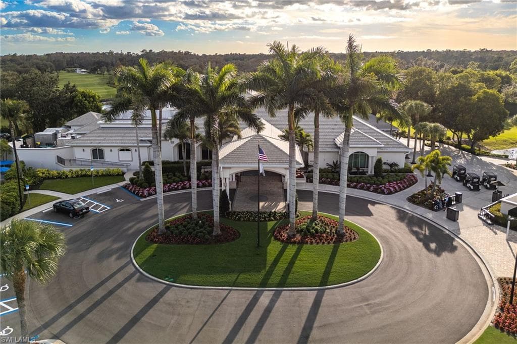2770 Cypress Trace CIR # 2425, NAPLES FL 34119-29