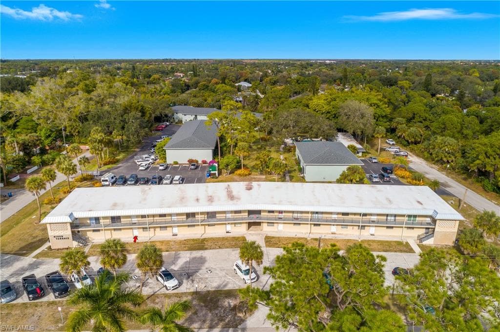 10725 Wilson ST # 2, BONITA SPRINGS FL 34135-2