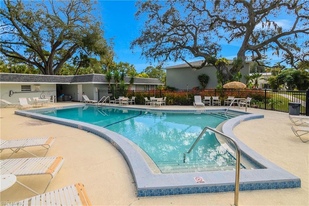 10725 Wilson ST # 2, BONITA SPRINGS FL 34135-20