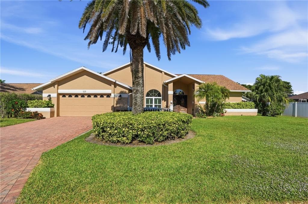 1231 Westfield DR, FORT MYERS FL 33919-1