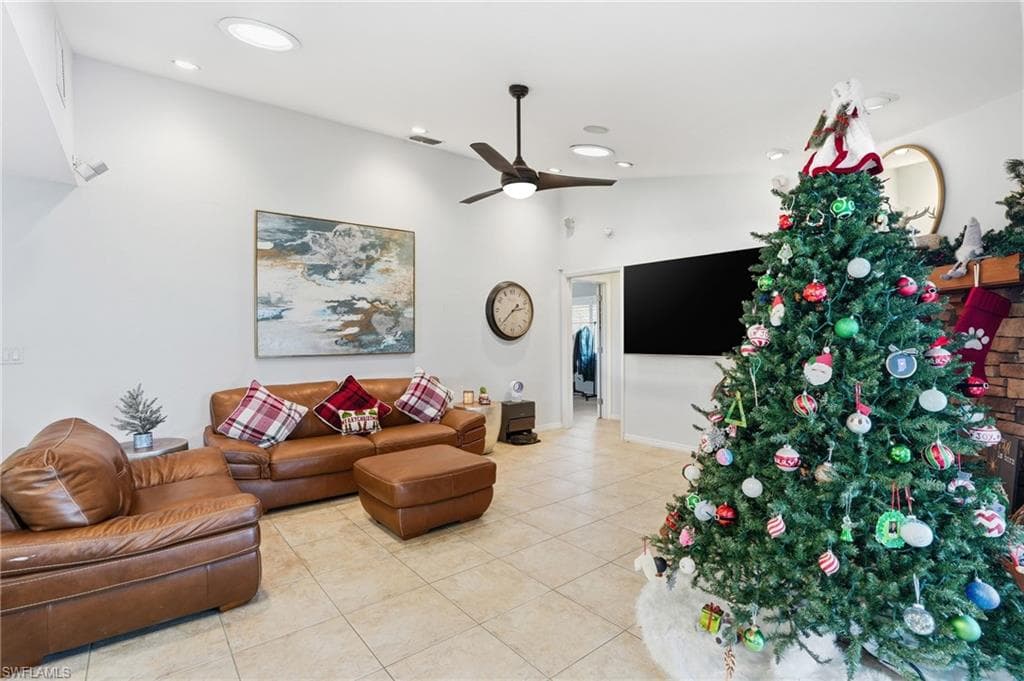 1231 Westfield DR, FORT MYERS FL 33919-19