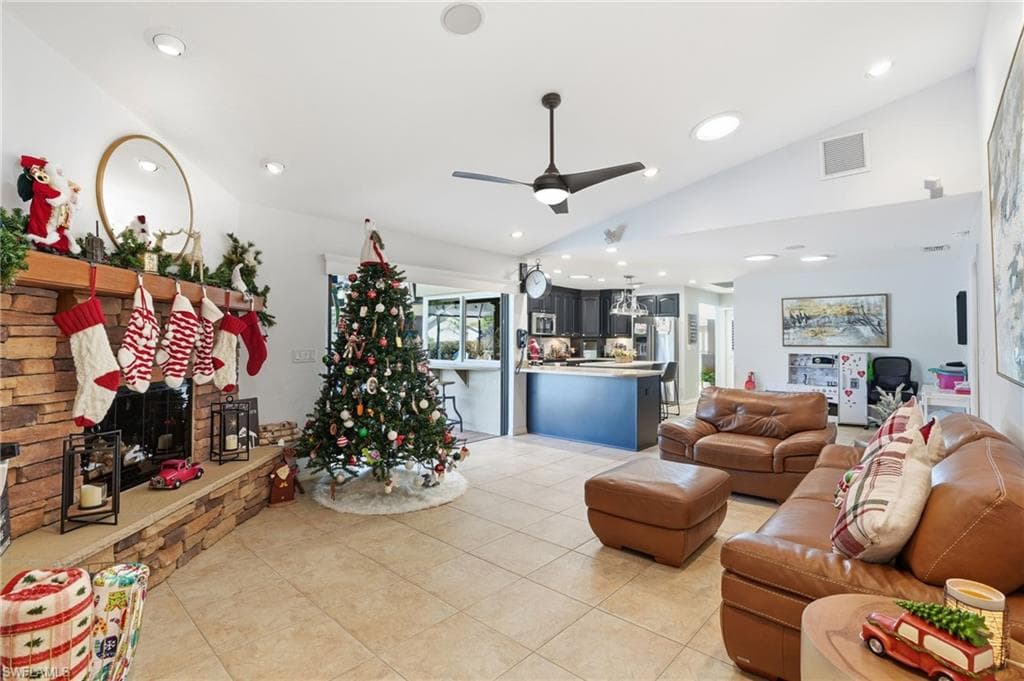 1231 Westfield DR, FORT MYERS FL 33919-20