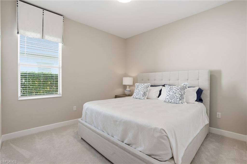 18653 Wildblue BLVD, FORT MYERS FL 33913-27