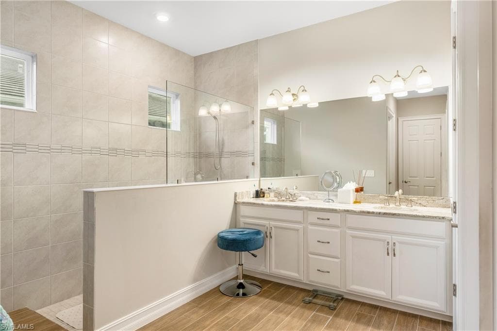 14586 Kelson CIR-15