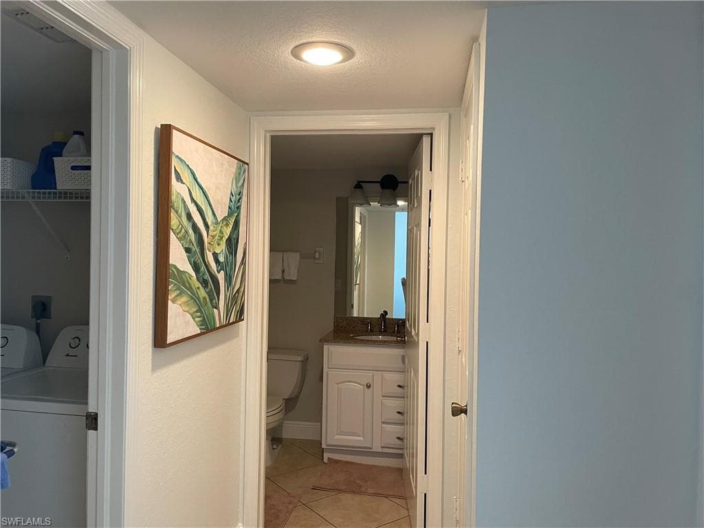 9640 Victoria LN # 305, NAPLES FL 34109-17