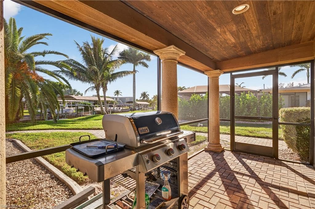 15321 Christine WAY, FORT MYERS FL 33908-30