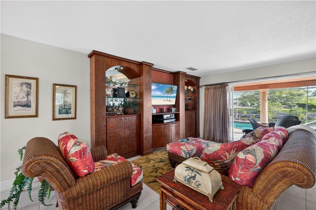 15321 Christine WAY, FORT MYERS FL 33908-24