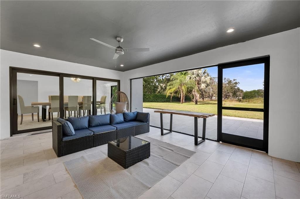 6659 Livingston Woods LN-2