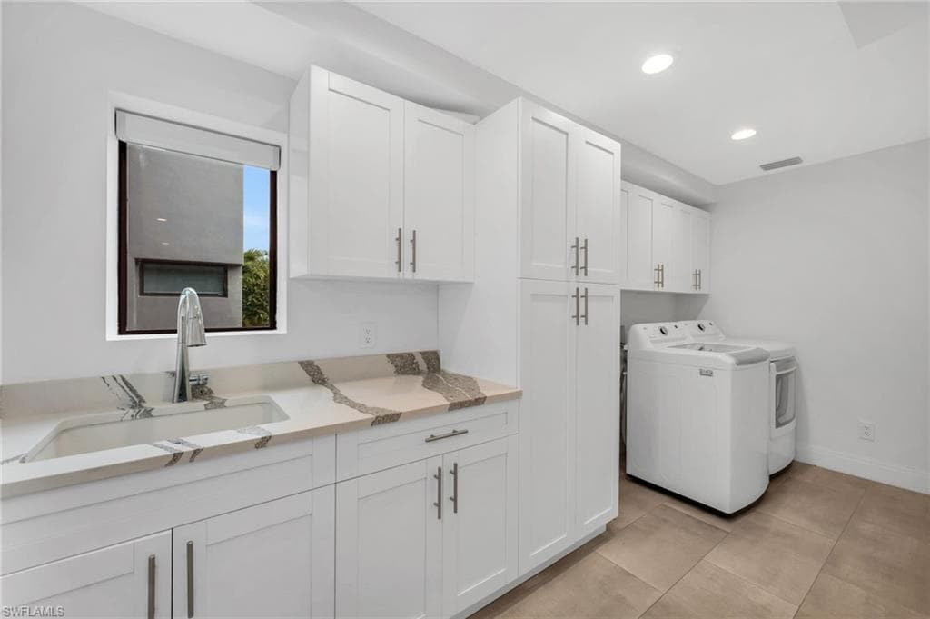 6659 Livingston Woods LN-19