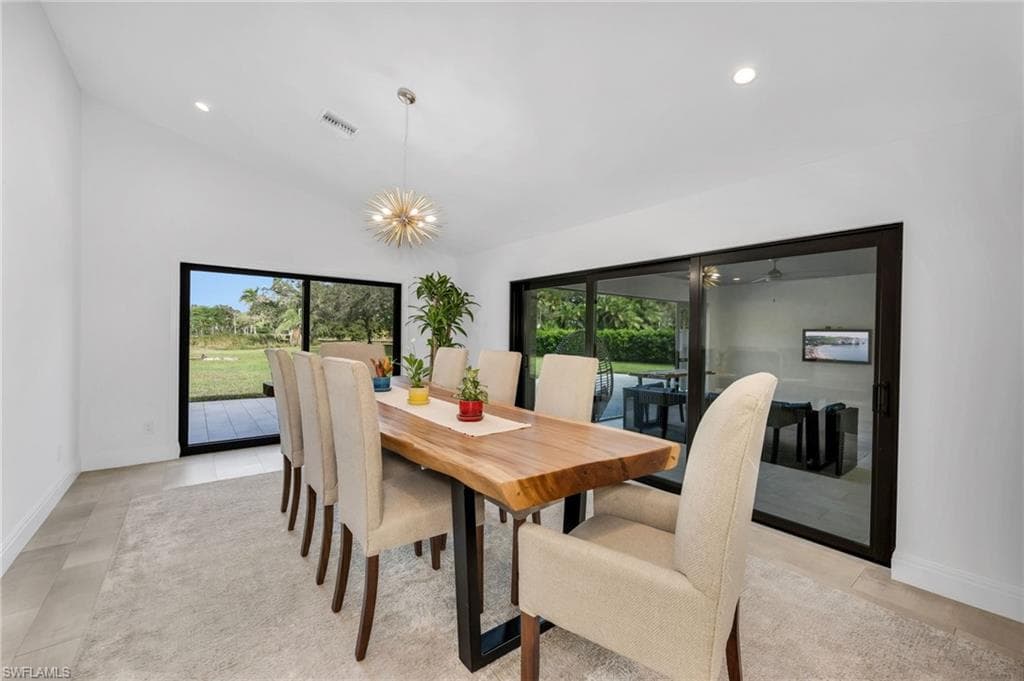 6659 Livingston Woods LN-8