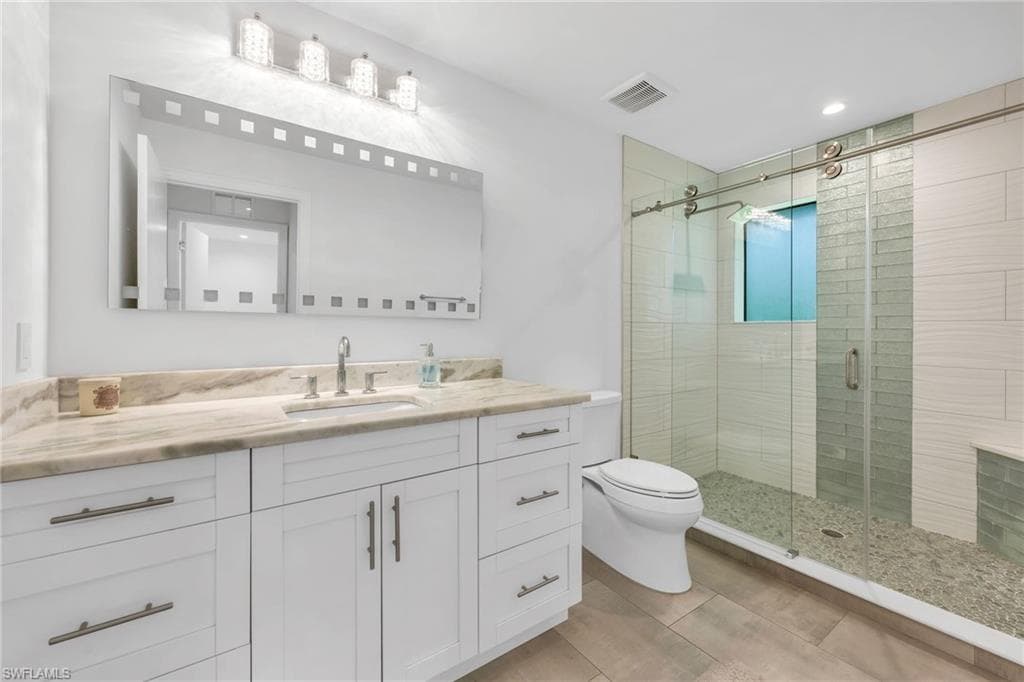 6659 Livingston Woods LN-18
