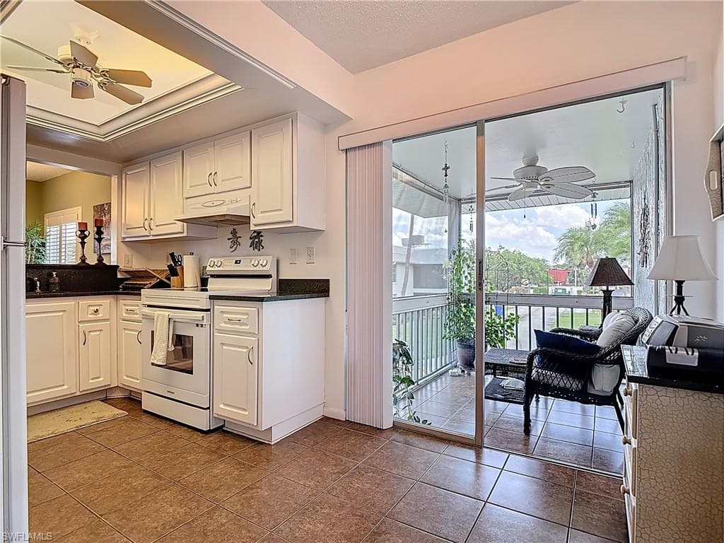 7077 Quail Run CT E 16-16