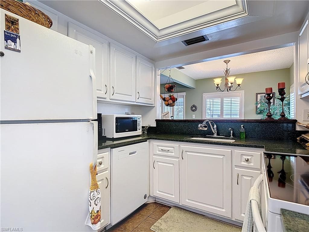 7077 Quail Run CT E 16-15