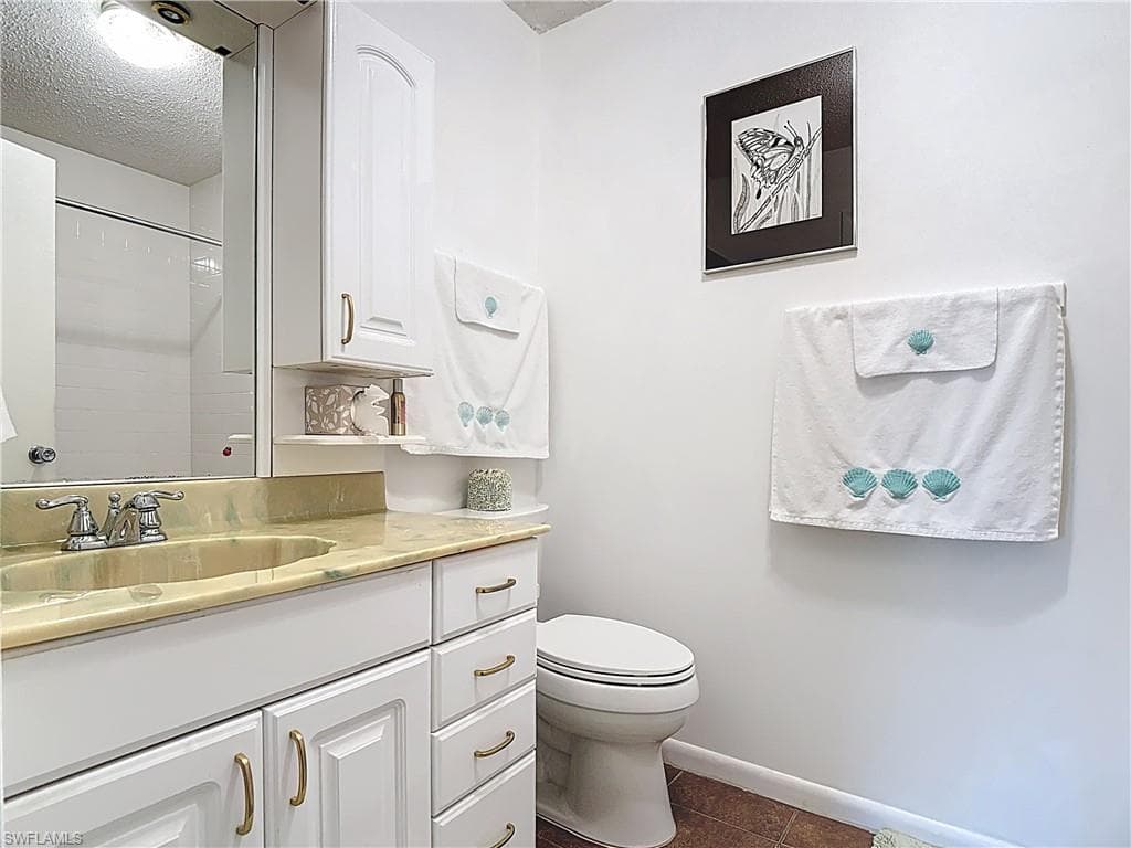 7077 Quail Run CT E 16-25