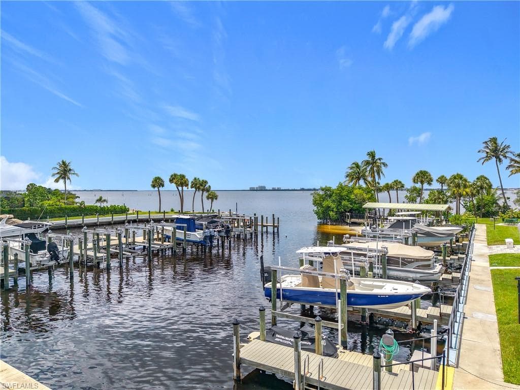 7077 Quail Run CT E 16-30