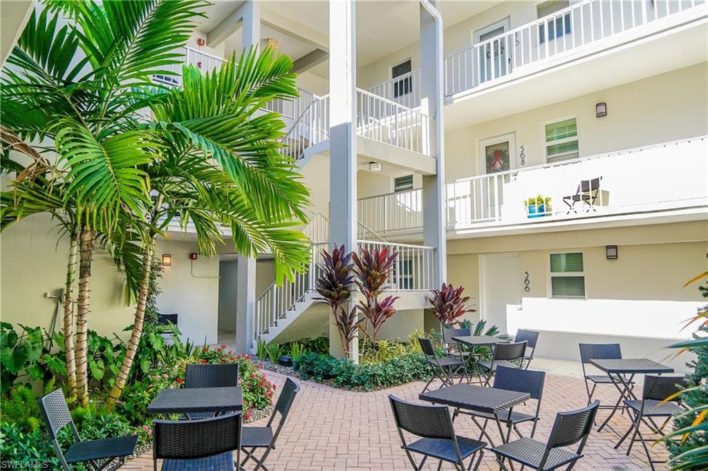 536 12th AVE S # 536, NAPLES FL 34102-26