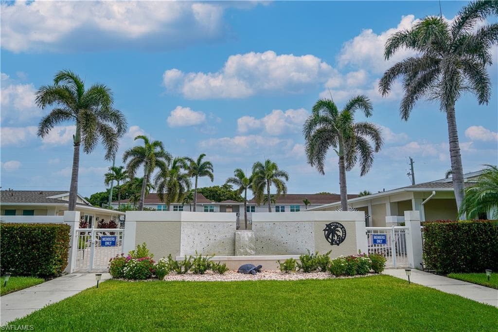 536 12th AVE S # 536, NAPLES FL 34102-25