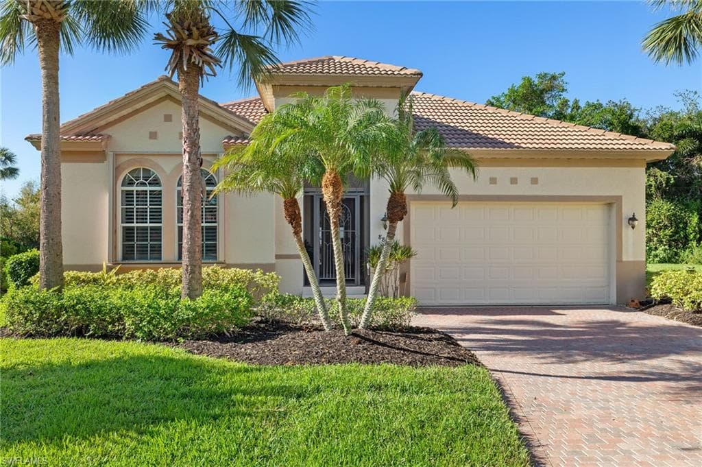 8872 King Henry CT, FORT MYERS FL 33908-25