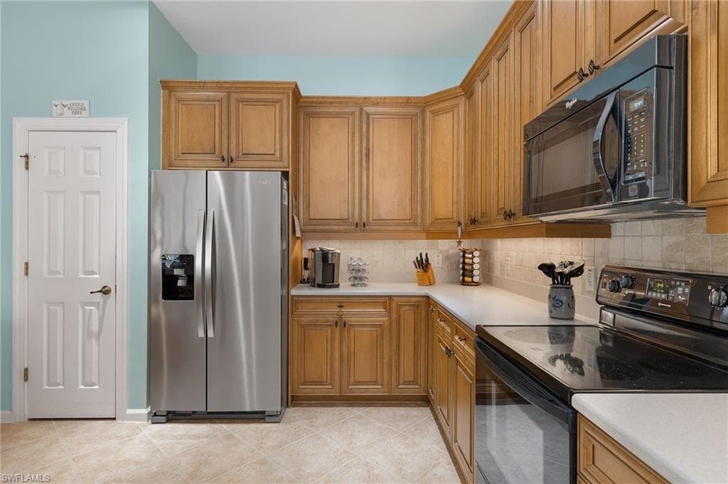 8872 King Henry CT, FORT MYERS FL 33908-6