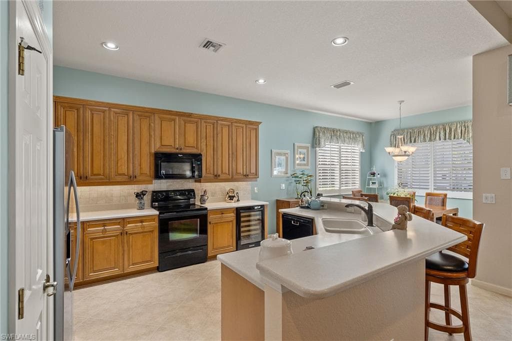 8872 King Henry CT, FORT MYERS FL 33908-2