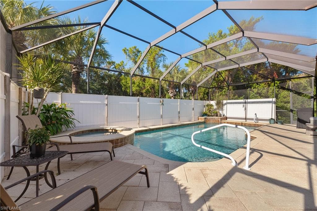 8872 King Henry CT, FORT MYERS FL 33908-23