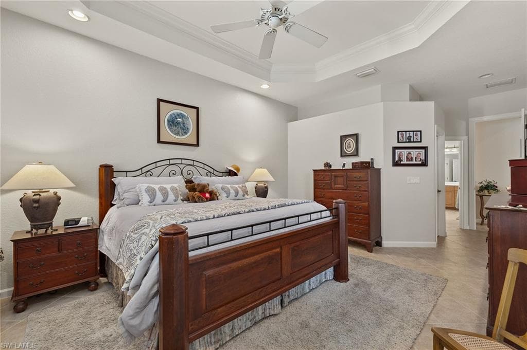 8872 King Henry CT, FORT MYERS FL 33908-13