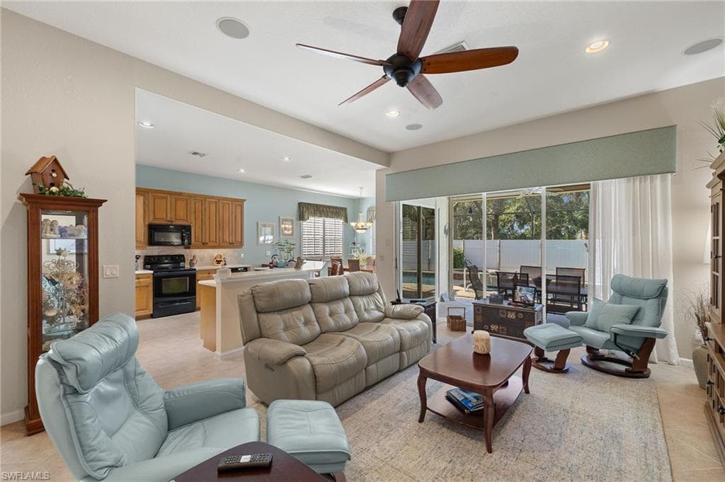 8872 King Henry CT, FORT MYERS FL 33908-10