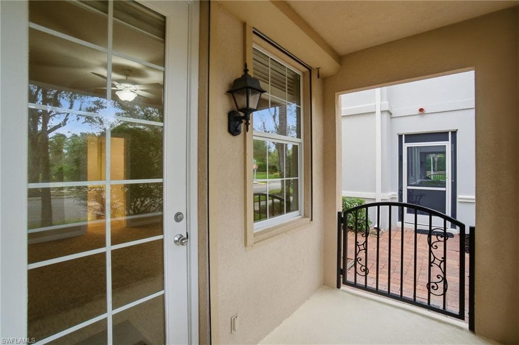 28285 Jeneva WAY, BONITA SPRINGS FL 34135-3