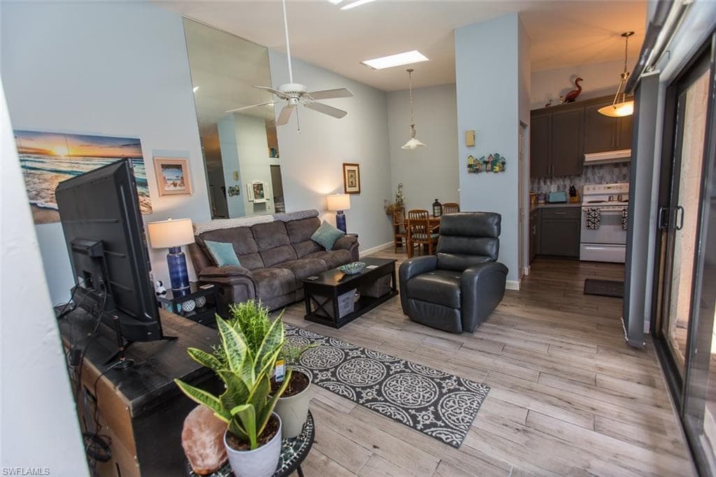 7129 Penner LN # 2, FORT MYERS FL 33907-5