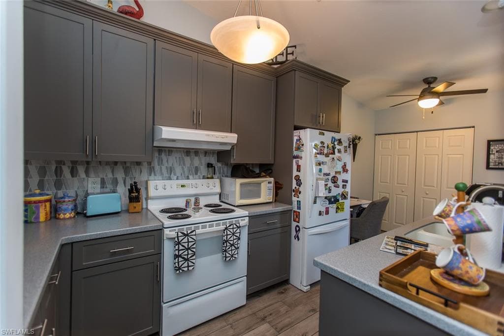 7129 Penner LN # 2, FORT MYERS FL 33907-10