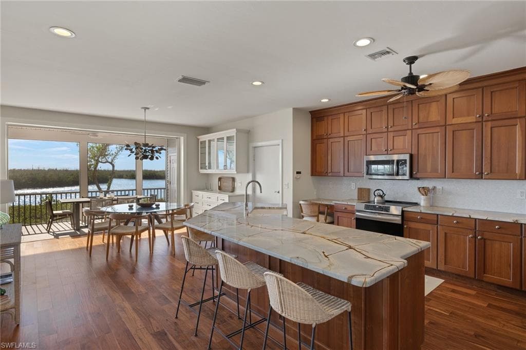 5423 Shearwater DR-11