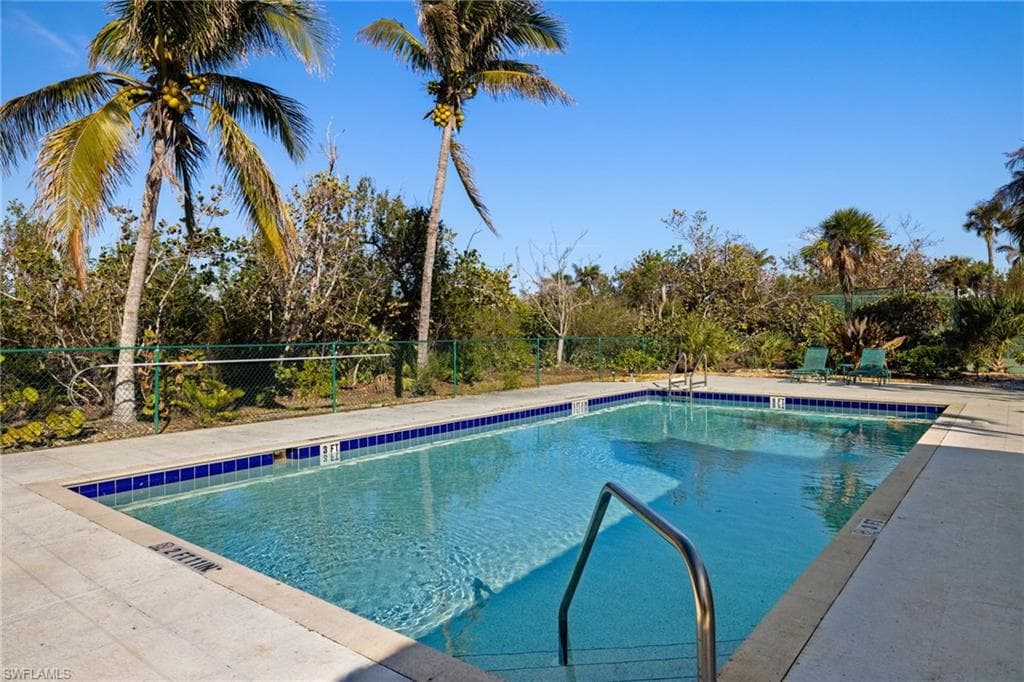 5423 Shearwater DR-47