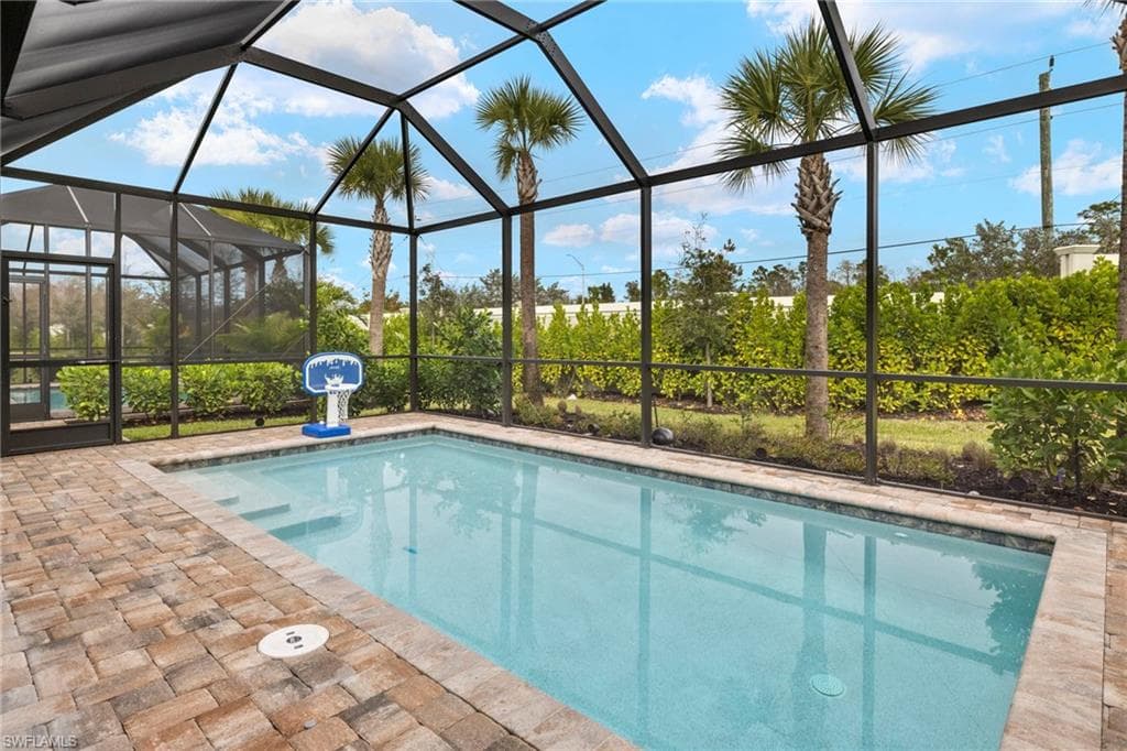 2170 Yellowfin CIR, NAPLES FL 34114-19
