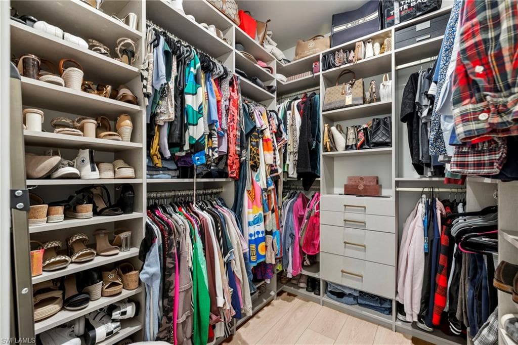 2170 Yellowfin CIR, NAPLES FL 34114-14