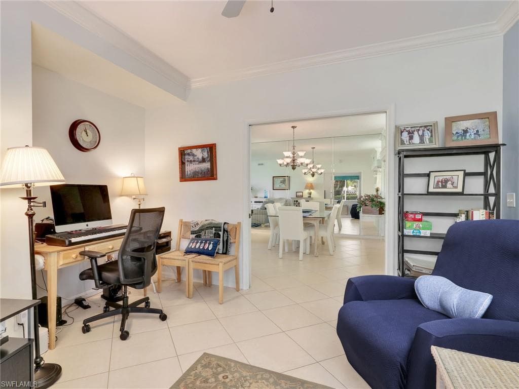 725 Saratoga CIR A101-22