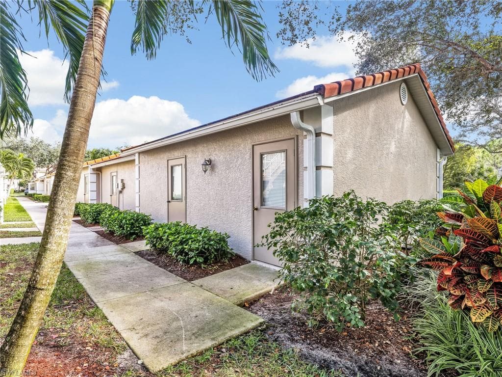725 Saratoga CIR A101-26