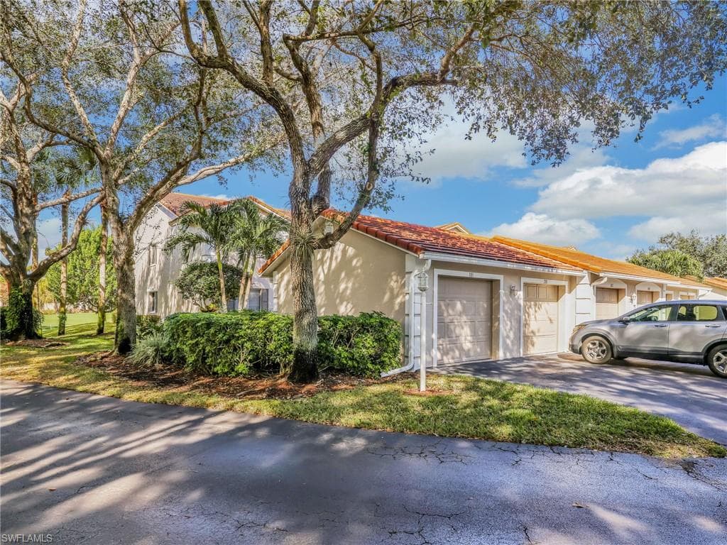 725 Saratoga CIR A101-27