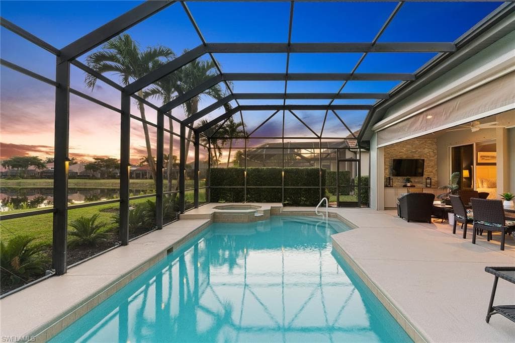 11828 Bramble CT, NAPLES FL 34120-26