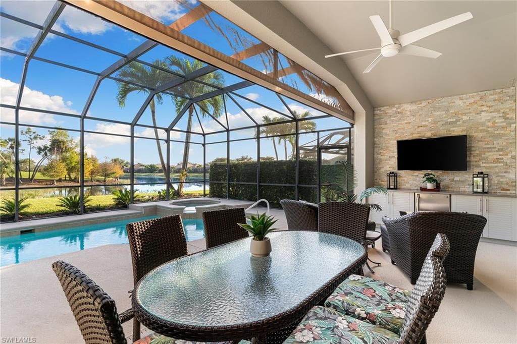 11828 Bramble CT, NAPLES FL 34120-25