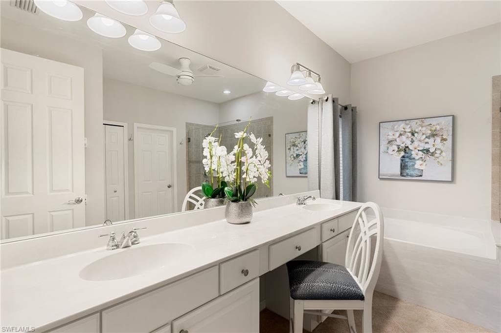 11828 Bramble CT, NAPLES FL 34120-19