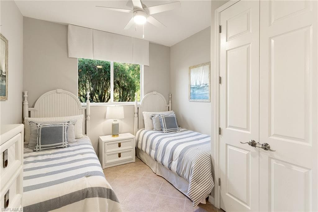 11828 Bramble CT, NAPLES FL 34120-23