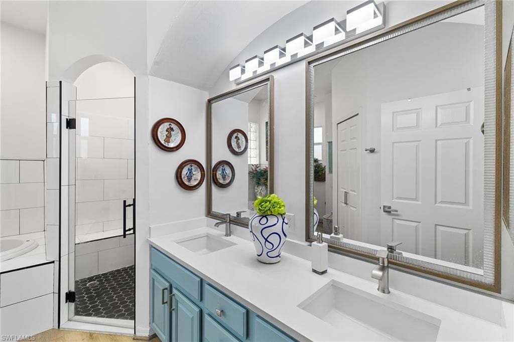 3261 8th AVE SE, NAPLES FL 34117-23