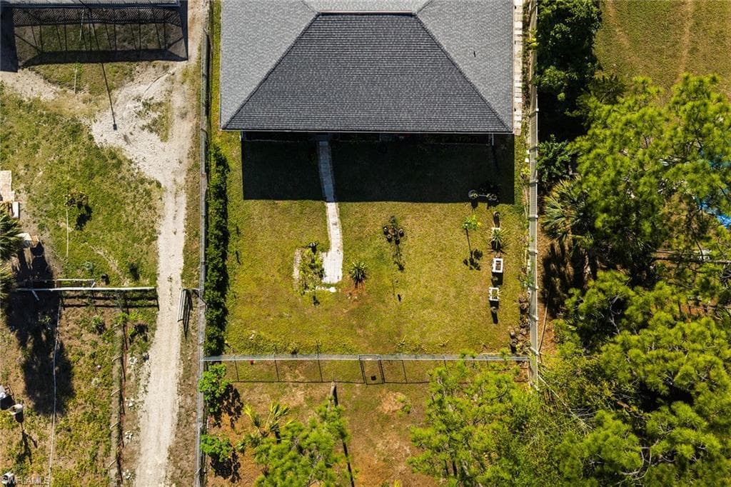 3261 8th AVE SE, NAPLES FL 34117-33