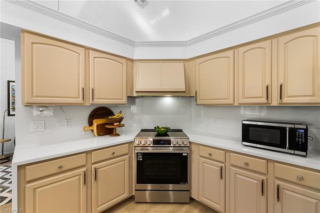 3261 8th AVE SE, NAPLES FL 34117-18