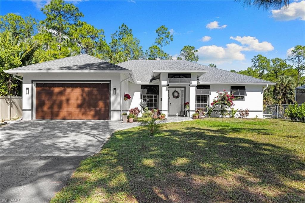 3261 8th AVE SE, NAPLES FL 34117-3