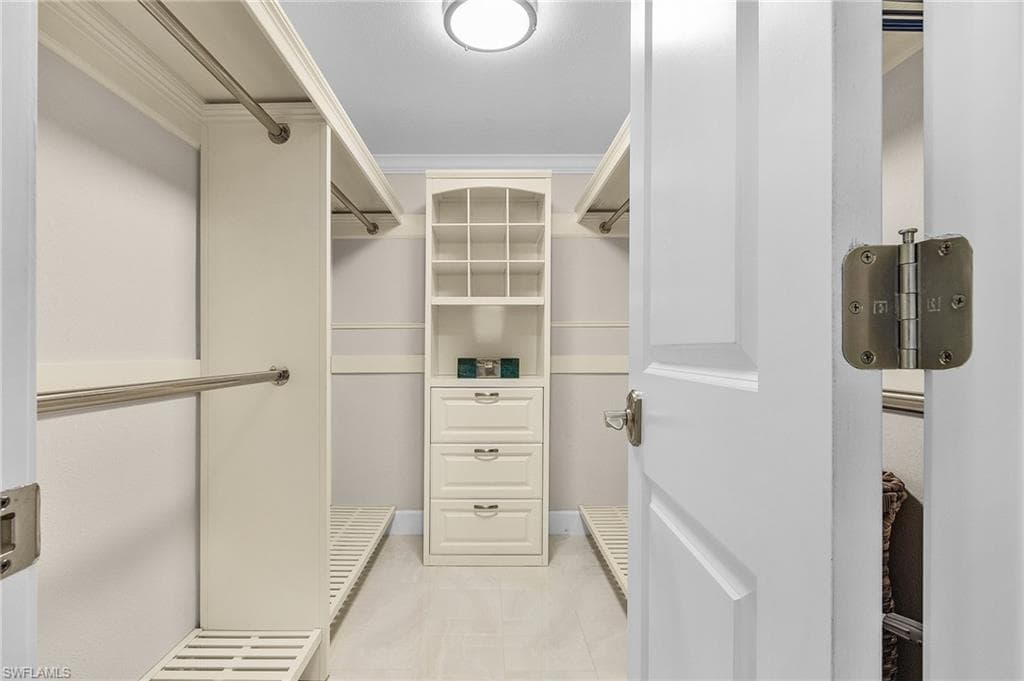 234 Banyan BLVD # 234, NAPLES FL 34102-14