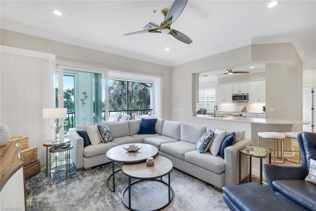 9201 Quartz LN # 202, NAPLES FL 34120-8