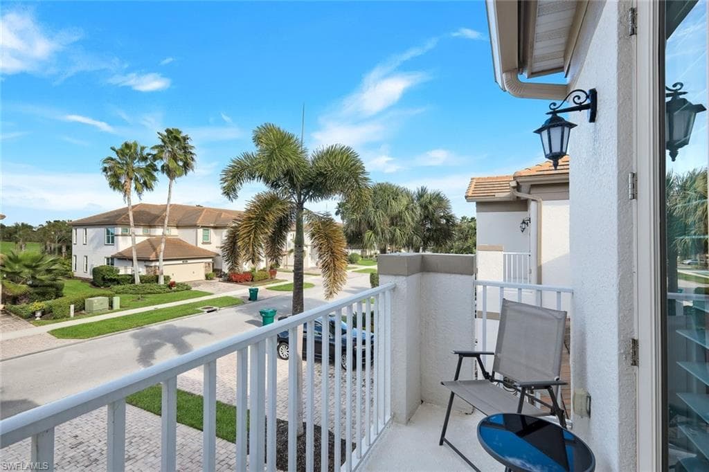 9201 Quartz LN # 202, NAPLES FL 34120-3